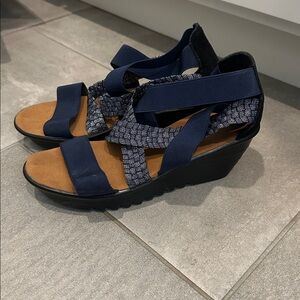 bernie mev. Navy Crisscross Elastic Wedge Sandals